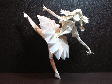 An Incredibly Diverse Group of 22 Origami People | Origami.me | Origami ...