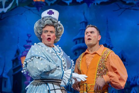 Review: Snow White and the Seven Dwarfs, Festival Theatre Edinburgh - Braw Theatre