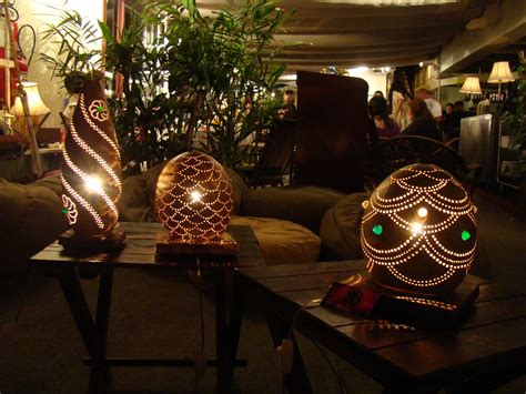 Lamparas de mesa/ Table lamps | Lámparas de mesa, Mesas, Lámparas