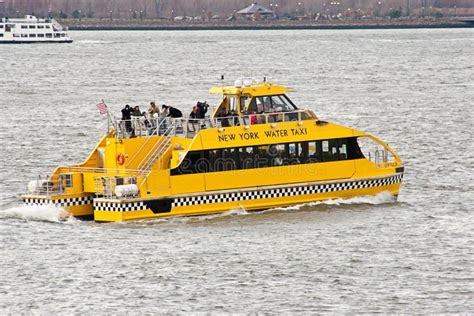 New York City Water Taxi editorial photo. Image of ferry - 23113711