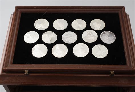 A silver coin collection, 50 pieces, Franklin Mint AB, 1970s, weight ca 3280 g. - Bukowskis