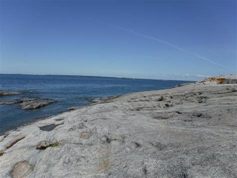 Kids in the Biosphere: The Canadian Shield Rocks!