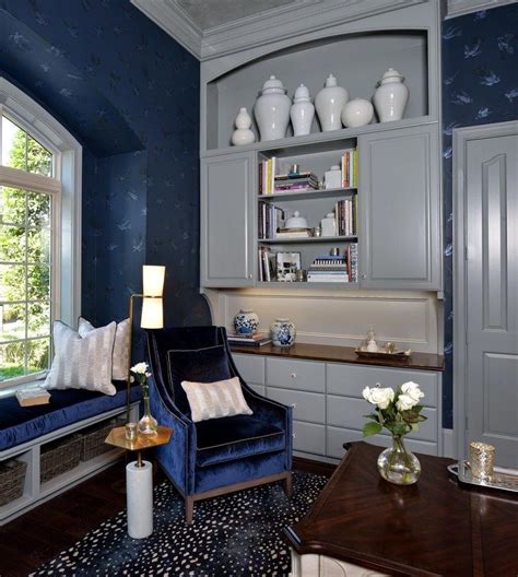 MUST-SEE: A Dark, Dramatic Woman's Retreat! — DESIGNED