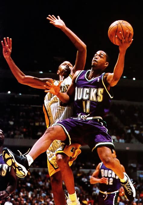 Rafer Alston shoots over Jalen Rose | Sports pictures, Athlete, Sports