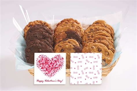 Happy Valentine's Day Gift Basket | iCare Cookie Gift Baskets | BetterCookies.ca