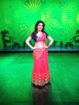 Madhuri Dixit teaches Ghagra