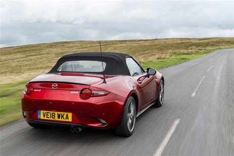 Mazda MX-5 convertible review: summary | Parkers