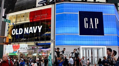 Gap moves in the ‘right direction’ as declines soften - Inside Retail US