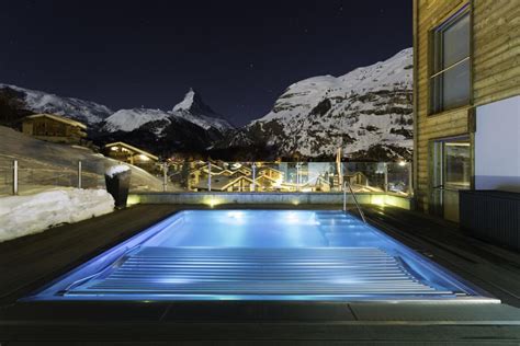 Best Zermatt hotels & chalets with outdoor swimming pool or Jacuzzi - Zermatt Luxury Hotels