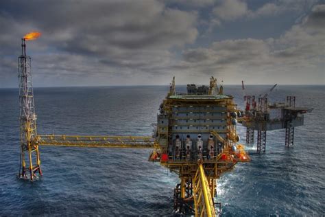 What Are the Environmental Impacts of Offshore Drilling? - Environment Co