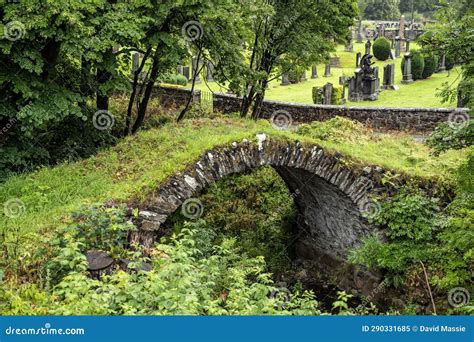 Aberlour Packhorse Bridge editorial image. Image of pack - 290331685