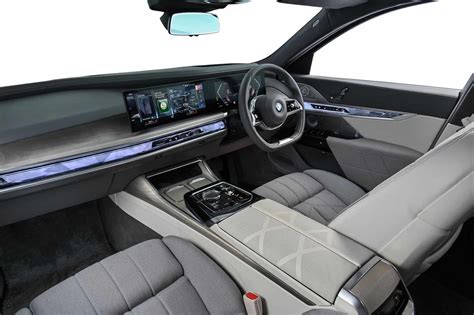 BMW i7 Without M Sport Package Shown With Cashmere Wool Interior