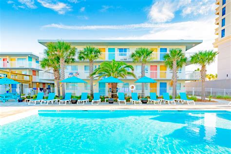 Hotel Day Passes in Pensacola Beach | Hotel Pool Passes Starting at $25 | ResortPass