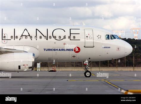 Engine, nose and cockpit of an Airbus A320 aircraft of Turkish Airlines ...