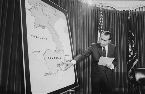 The Vietnam War's Effect on Nixon's 1968 Win - The History Reader : The ...