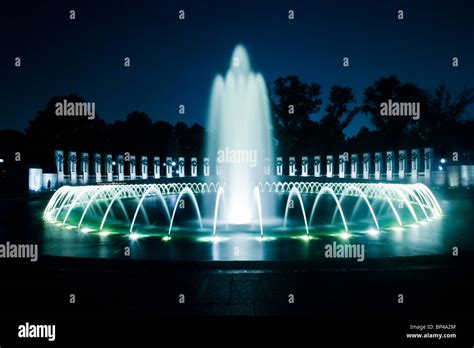 The fountains of the National World War II Memorial in Washington, DC ...