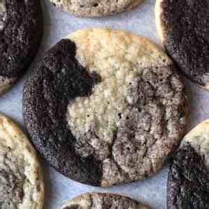 Cookies and Cream (aka Oreo) Swirl Cookies - A Baking Wonderland