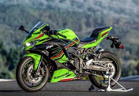 Kawasaki Ninja 400cc 4 Cyl, 80 Hp Launched - $9.6k (Rs 8 Lakh)