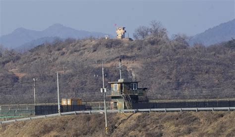 Seoul: North Korea defector likely made rare border crossing – Armed ...