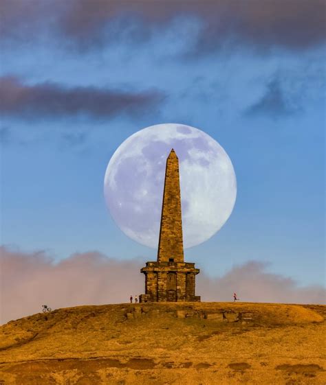 Amazing pictures of the Super Worm Moon in skies across the world ...