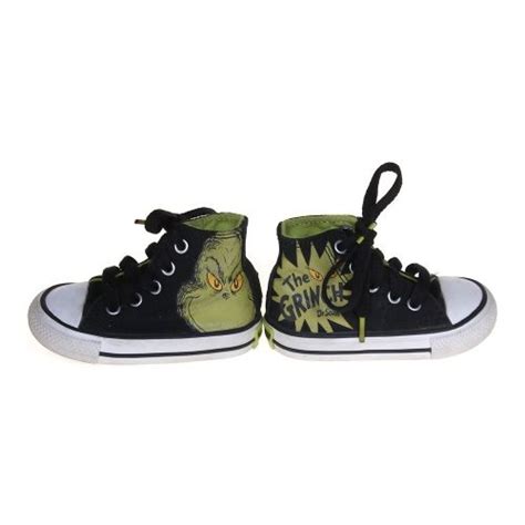 Converse The Grinch Shoes | Grinch shoes, Converse, Shoes