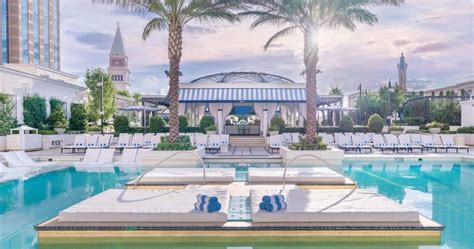 Best Las Vegas Pools for Relaxing - Girl Who Travels the World