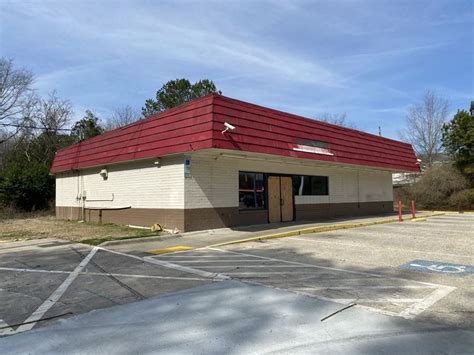 Freestanding Retail Building in Hope Mills, NC - 4000 S Main St, Hope Mills, NC | CommercialSearch