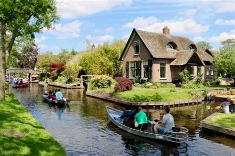 Giethoorn: Sightseeing Boat Tour | GetYourGuide