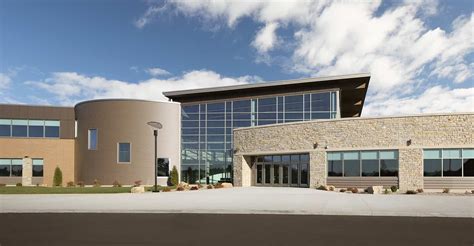 Wisconsin Dells High School - Plunkett Raysich Architects, LLP