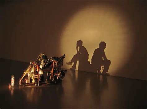 30 Examples of Amazing Shadow Art