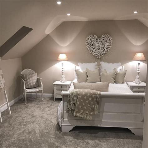 39 Amazing Attic Bedroom Design Ideas That You Will Like - MAGZHOUSE