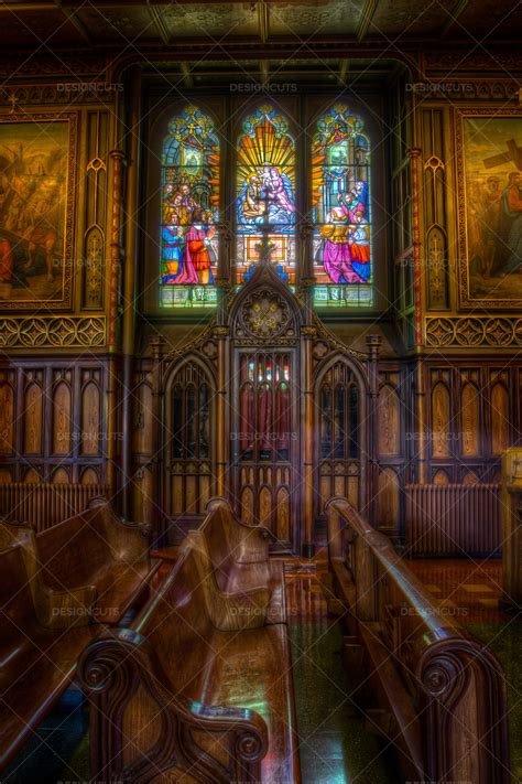 The Interior Of Basilica Notre Dame In Montreal Quebec Canada 4 ...