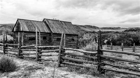 The History Of Log Cabins | Log Cabin Origin Stories