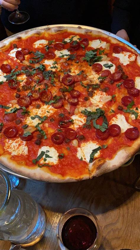 Rubirosa Pizza - NYC : r/Pizza