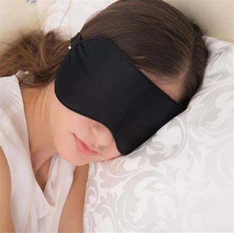 This $10 Sleep Mask Is Knocking People Out Cold - Insomniacs Love the ...