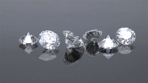 How to tell if a Diamond is Real or Fake? | The Ultimate Guide