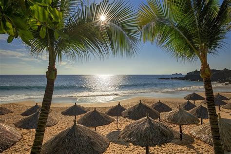 Las Brisas Ixtapa | Classic Vacations