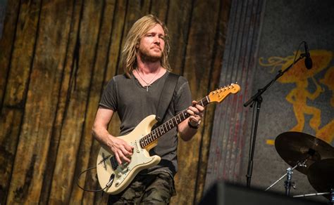 Kenny Wayne Shepherd - Guitar Compare