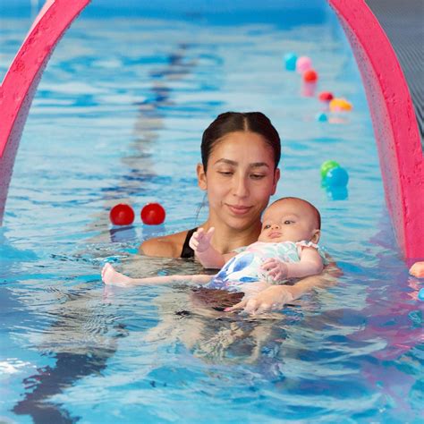 Babies Swimming Lessons | Swimming Lessons Baby - Fulton Swim School