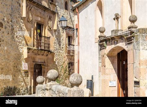 SEPULVEDA, SPAIN - SEPTEMBER 12, 2021: Architecture in the medieval ...