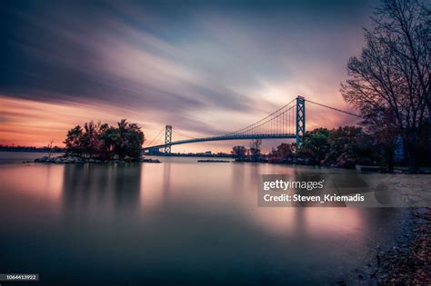 Ambassador Bridge High-Res Stock Photo - Getty Images