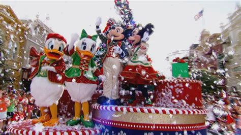 Inside the Annual Walt Disney World Christmas Parade Video - ABC News