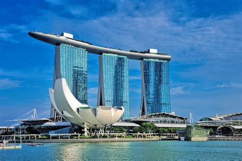 ArtScience Museum Singapore - Art and Science at Marina Bay Sands – Go Guides