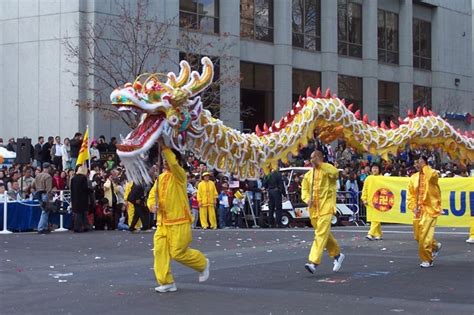 Parade Dragon | Chinese new year dragon, Chinese new year parade ...