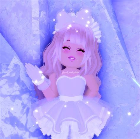 Cute Royale High outfit. [ROBLOX] | Roblox pictures, High pictures, Cute tumblr wallpaper