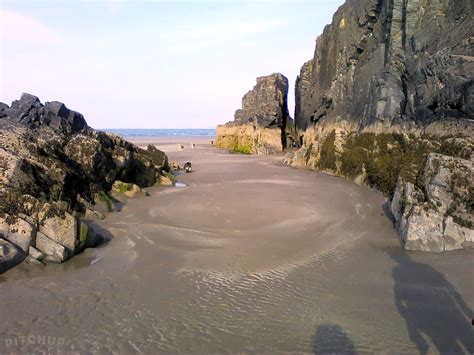 Black Rock Sands Touring & Camping Park, Porthmadog - Pitchup®