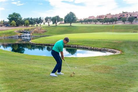 8 or 12 Degree Bounce Gap Wedge: Which Is Best?