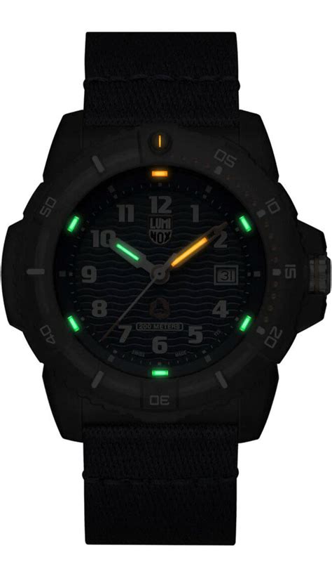 Men’s Luminox Watches | Automatic Luminox Watches | Watch Warehouse