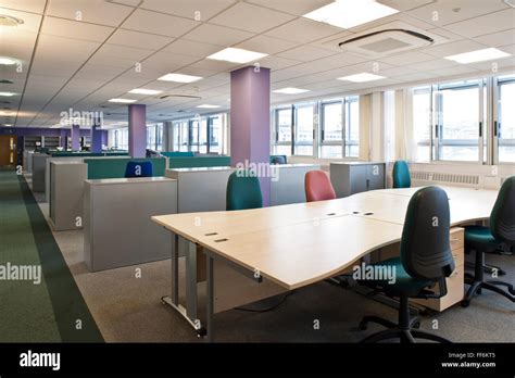 modern open plan office Stock Photo - Alamy