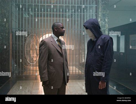 INSIDE MAN (2006) DENZEL WASHINGTON, CLIVE OWEN INMN 001-06 Stock Photo ...